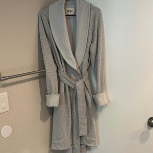 UGG Light Gray Shawl Collar Robe